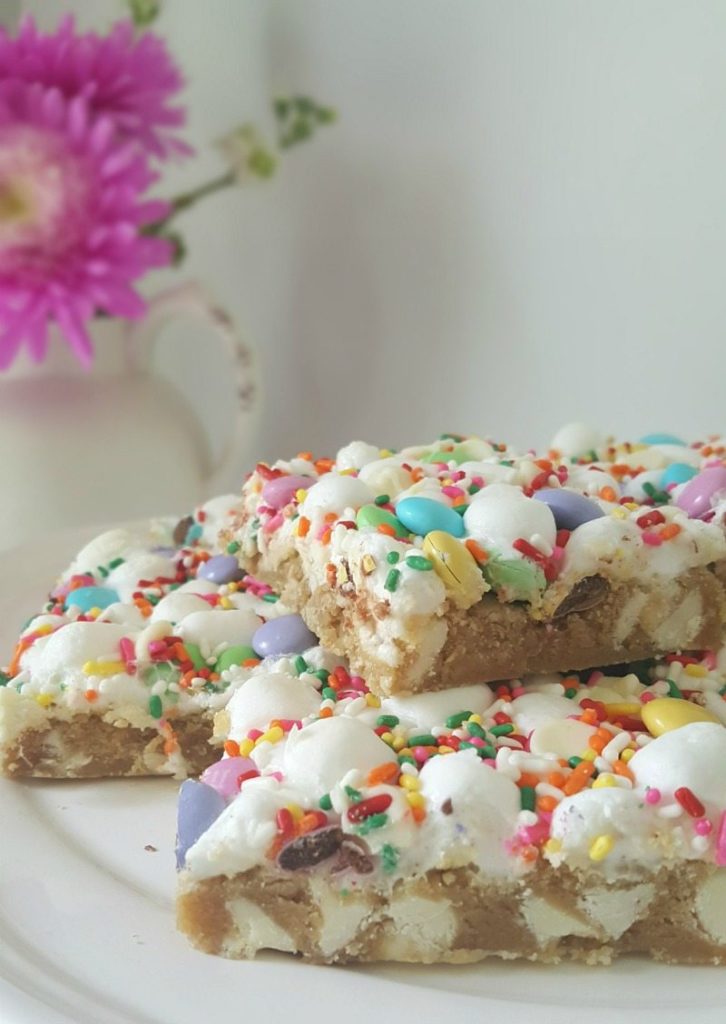 It’s Time to Satisfy Your Sweet Tooth with Quick Spring M&M Bars thumbnail