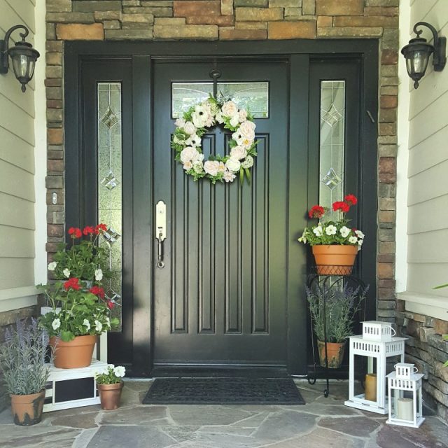 How to Deck Out Your Springtime Entryway - The Design Twins