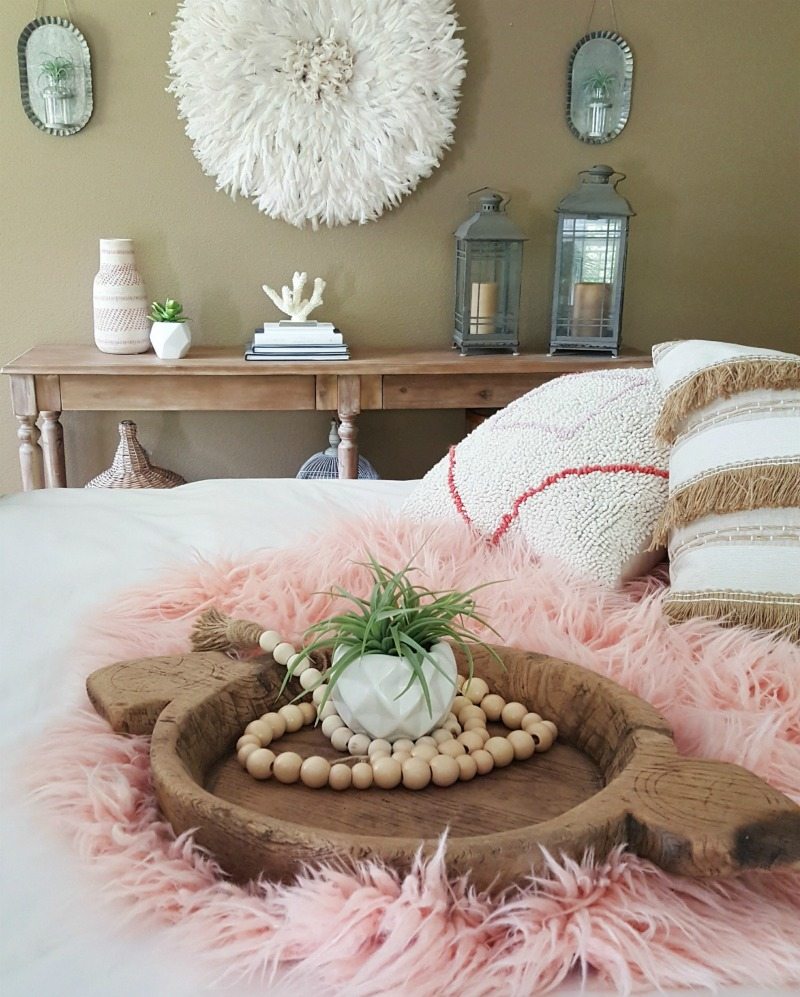 Boho chic mixes colors, textures, and world vibe