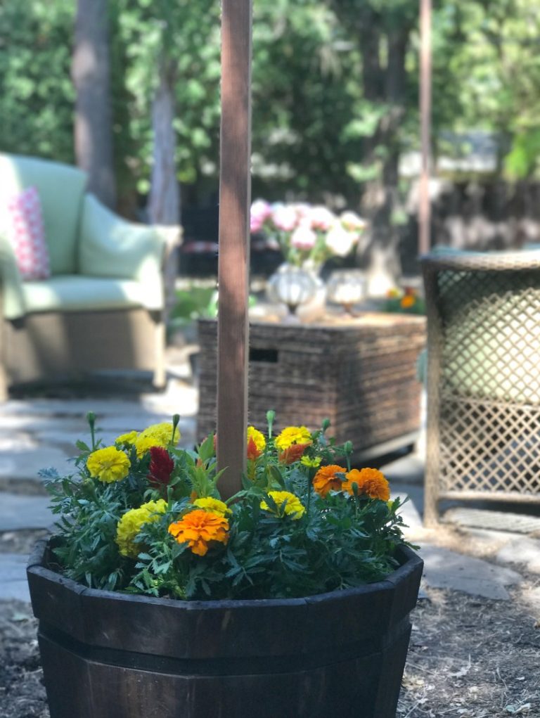 How to Hang Outdoor String Lights Video and Easy Tutorial