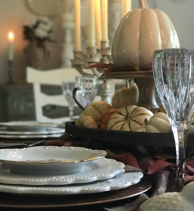 How to Set a Glamorous Thanksgiving Table - The Design Twins