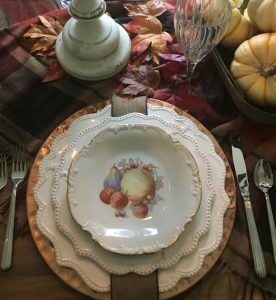 How to Set a Glamorous Thanksgiving Table - The Design Twins