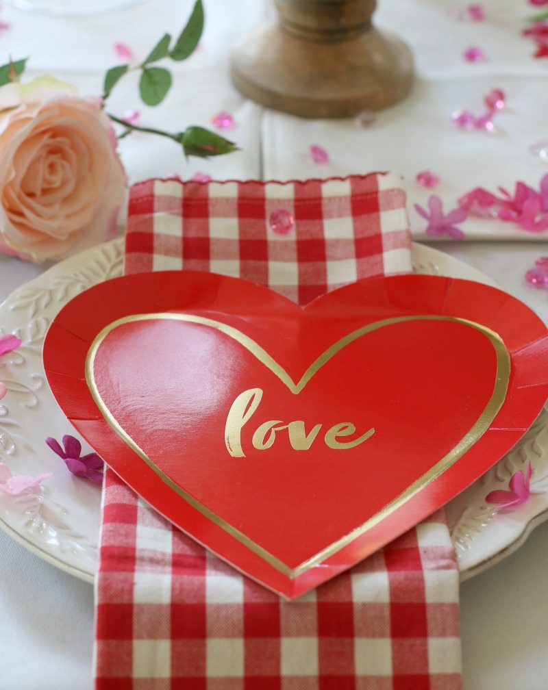 Simple ideas for Valentine's Day decor