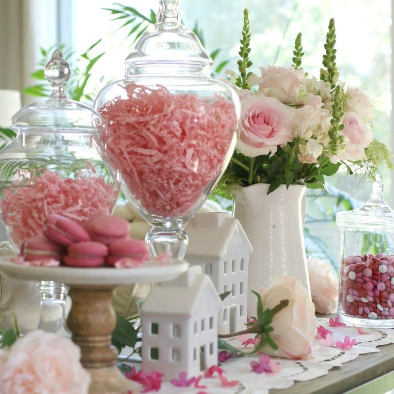 10 Simple Savvy Ideas for Budget Valentine's Day Decor
