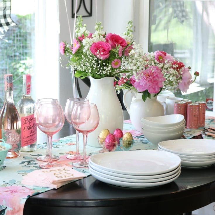 Fresh Spring birthday party table ideas