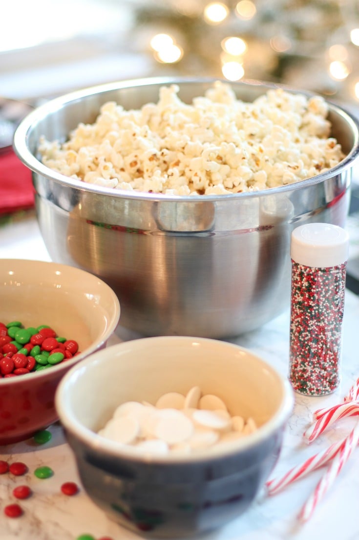 all the ingredients you need for your homemade peppermint popcorn recipe