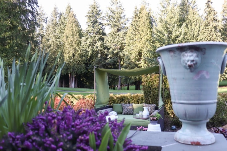 this gorgeous outdoor space inspiration for backyard destinations
