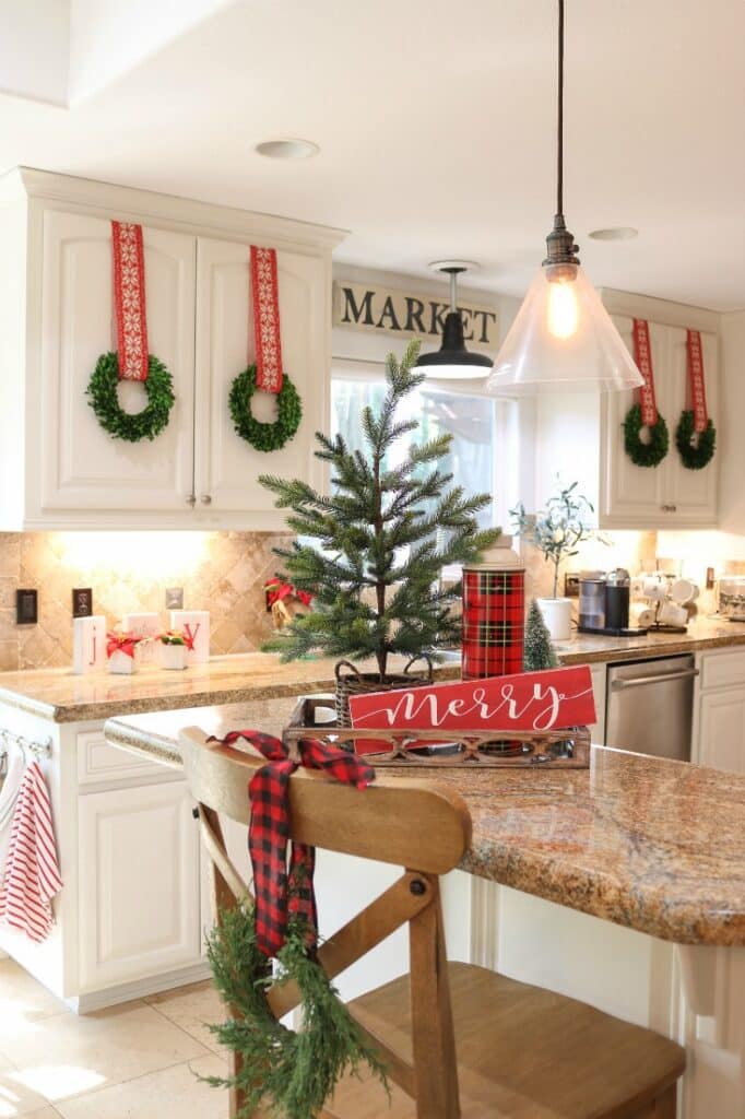 How to Quickly Hang Wreaths on Kitchen Cabinets