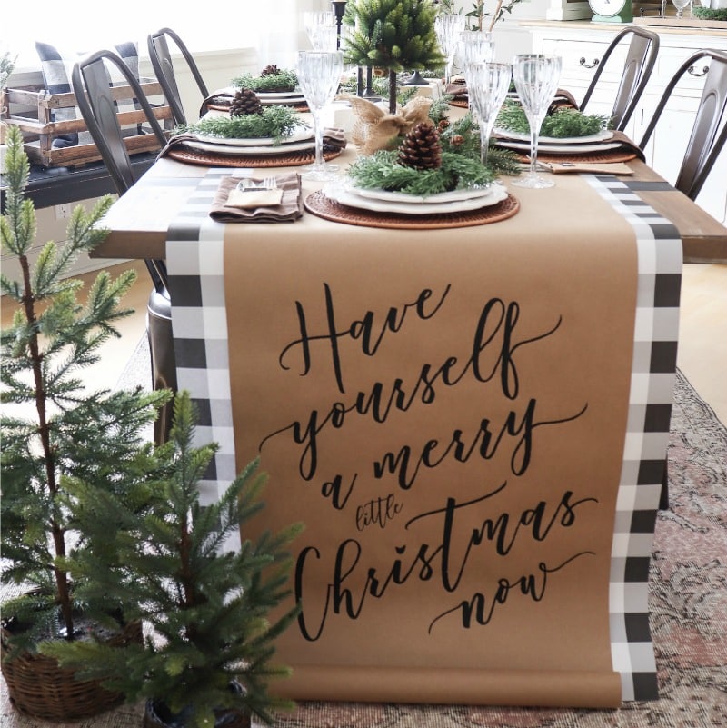 How to Create a Beautiful Natural Christmas Table
