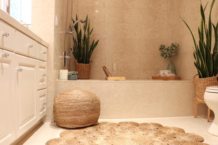 Add texture and pattern to your bathroom with easy boho decor ideas