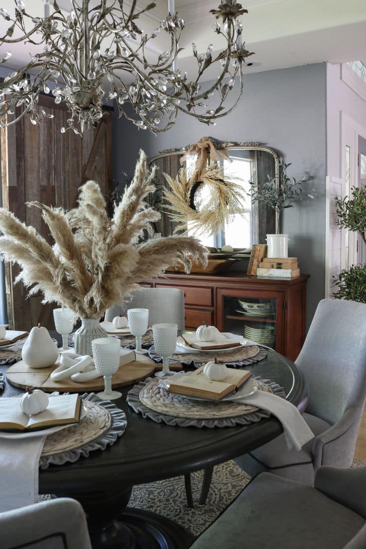 The drama and elegance of pampas grass looks beautiful in this eclectic decor