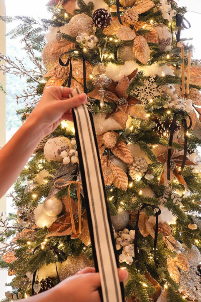 How to Easily Design the Most Admired Christmas Tree with Ribbon Right Now