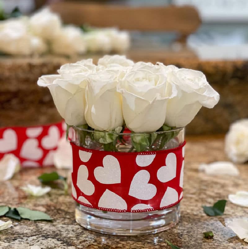Valentines Day Red Roses: How to Create Loving Gift Arrangements on a Budget