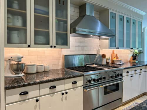 Beautiful White Marble Backsplash Installation Transformed This Kitchen 500x375 