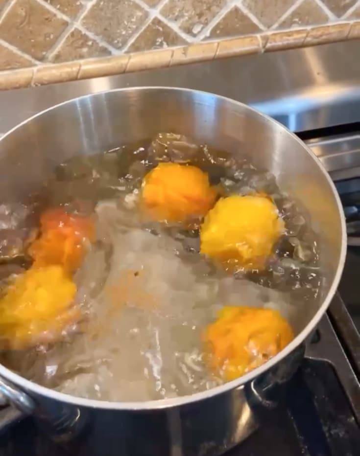 parboiling peaches for a homemade peach pie filling
